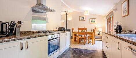 Refrigerador, horno, placa de cocina, tostadora