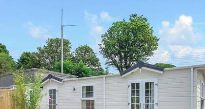 2 bedroom accommodation in Penzance