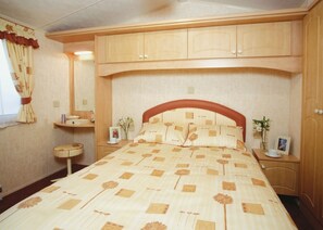 3 室のベッドルーム、WiFi (無料)