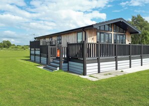 Exterior - Barlings Retreat Lodge (Langworth)