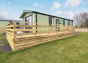 Terrace/patio - 2 bedroom accommodation in Sandgreen (Sandgreen)