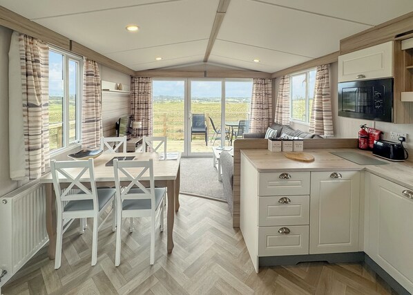 Interior - 2 bedroom accommodation in Sandgreen (Sandgreen)