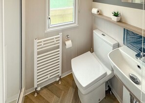 Bathroom - 2 bedroom accommodation in Sandgreen (Sandgreen)