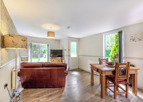 Living area - 1 bedroom accommodation in Cartmel (Cartmel)