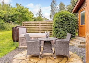 Unclassified image, 2 of 17, button