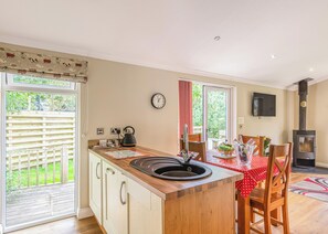 Interior - Semi-detached deluxe lodge offering the perfect romantic retreat for couples. (Cartmel)