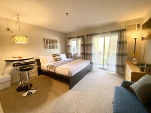 1 habitación, escritorio, tabla de planchar con plancha y wifi gratis 