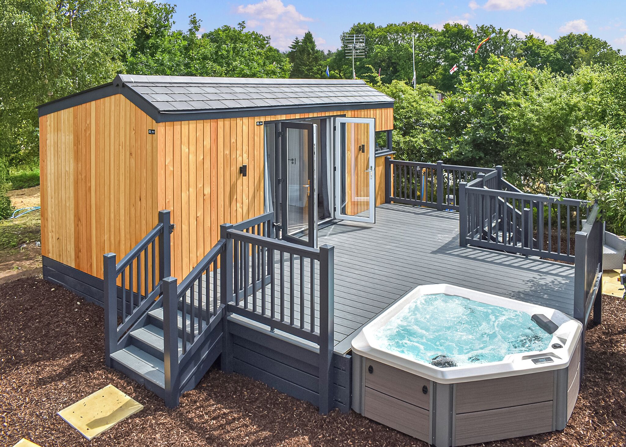 Outdoor spa tub