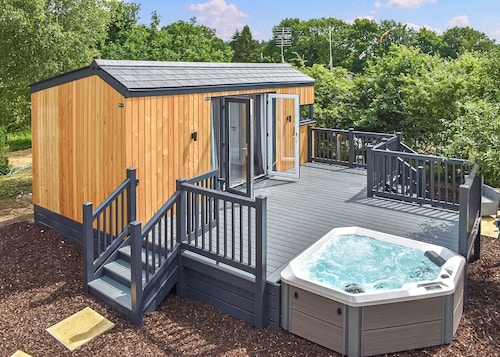 Brand new for 2021 is this stunning open plan modern hotel suite lodge.