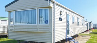 Spacious caravan with one double and two twin.