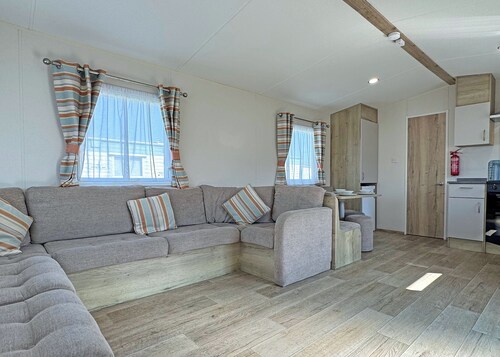 Spacious caravan with one double and two twin.