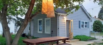 3-bedroom vacation home just a short walk to Lake Michigan