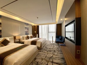 Deluxe Double or Twin Room | Minibar, desk, laptop workspace, free WiFi - Toan Thang Stone Hotel (Vinh)