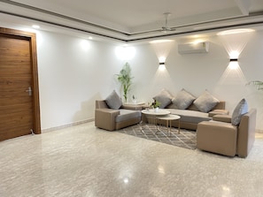 Smart TV - BedChambers Serviced Apartments , Ardee City (Gurgaon)