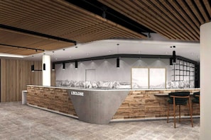 Entrance / Reception