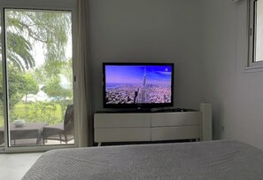 1 Schlafzimmer, Reisekinderbett, kostenloses WLAN, Bettwäsche