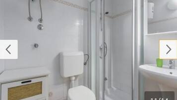Apartment (Two Bedroom Apartment with Terrace) | Bathroom