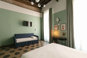 Coffres-forts dans les chambres, bureau, rideaux occultants