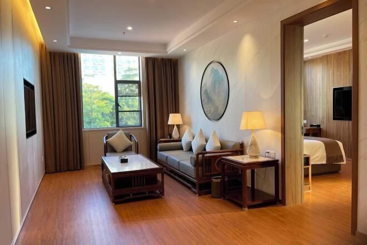 Premium bedding, down comforters, desk