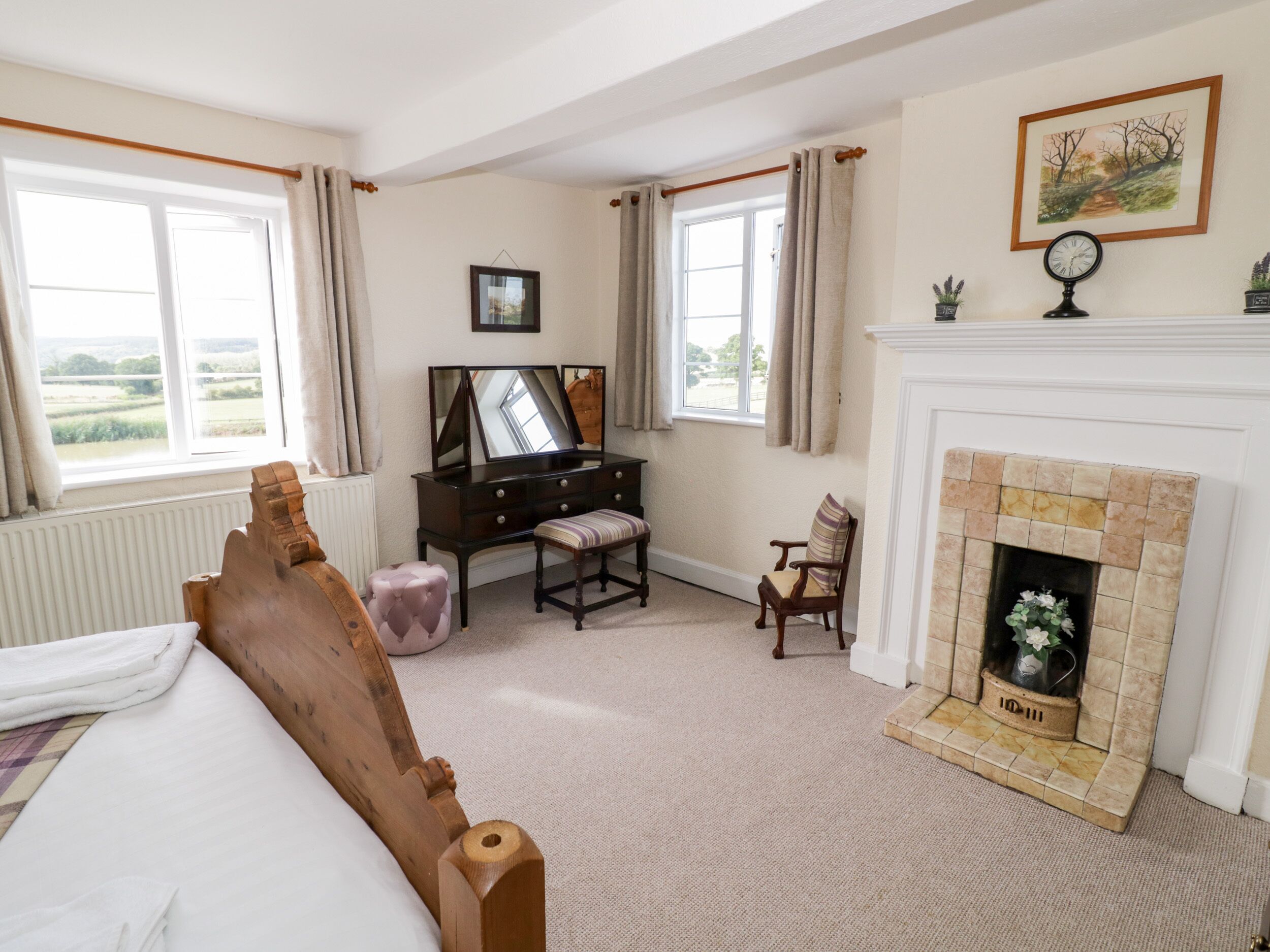 8 bedrooms, individually decorated, individually furnished, free WiFi