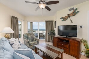 TV, ping pong, offices, computer monitors - 607S-Penthouse-Beach View,Top Floor, 2/2 on Beach (Treasure Island)