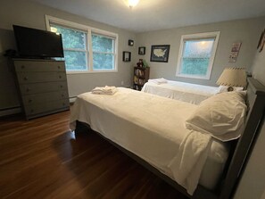 4 Schlafzimmer, Bügeleisen/Bügelbrett, Reisekinderbett, kostenloses WLAN