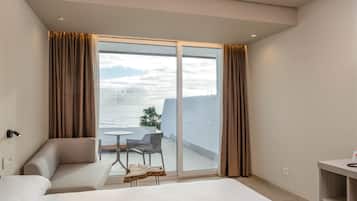 SWIM UP SUPERIOR | Living area