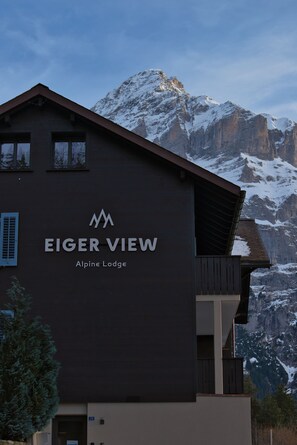 Exterior - Eiger View Alpine Lodge (Grindelwald)