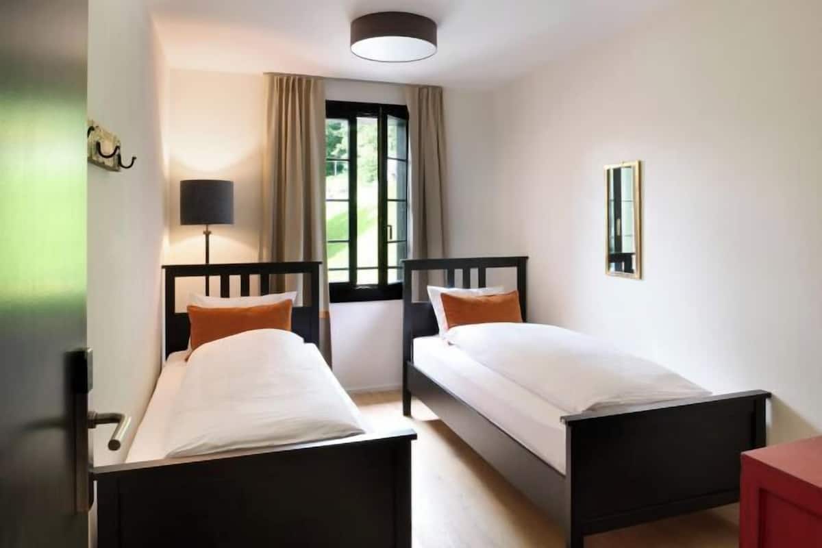 1 bedroom, hypo-allergenic bedding, free WiFi