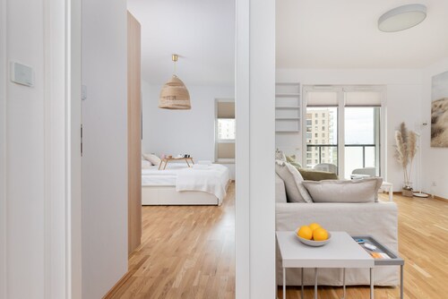 Stylish Apartment with Balcony | Parking | Close to the Beach