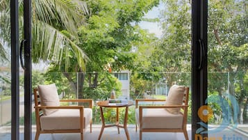 Deluxe 4BR L-shape pool villa | Balcony view