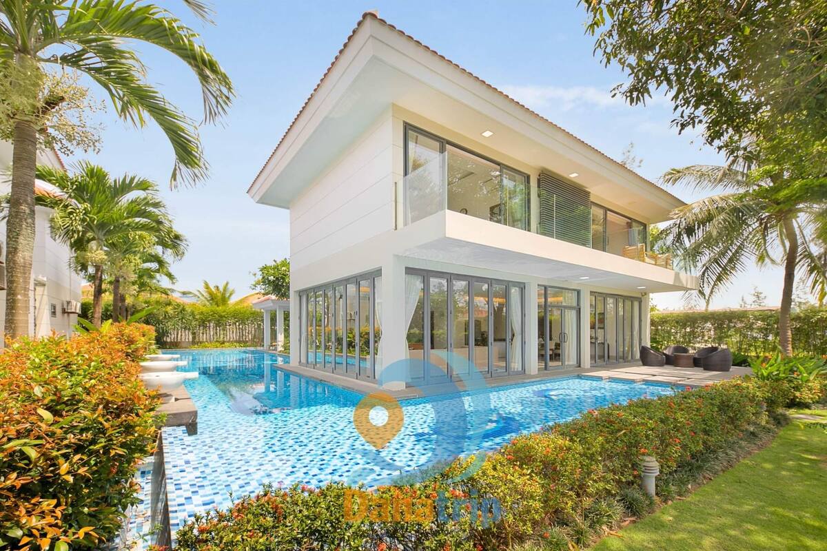 Deluxe 4BR L-shape pool villa | 埃及棉床單、高級寢具、舒適加層、客房內保險箱