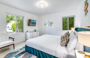 4 bedrooms, iron/ironing board, free WiFi, bed sheets
