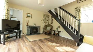 Hus – basic | Oppholdsområde | Flatskjerm-TV