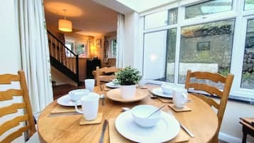 Hus – basic | Oppholdsområde | Flatskjerm-TV