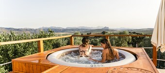 Villa Privada con Jacuzzi Exterior Rodeada de Naturaleza