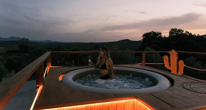 Private Villa with Outdoor Jacuzzi Surrounded by Nature