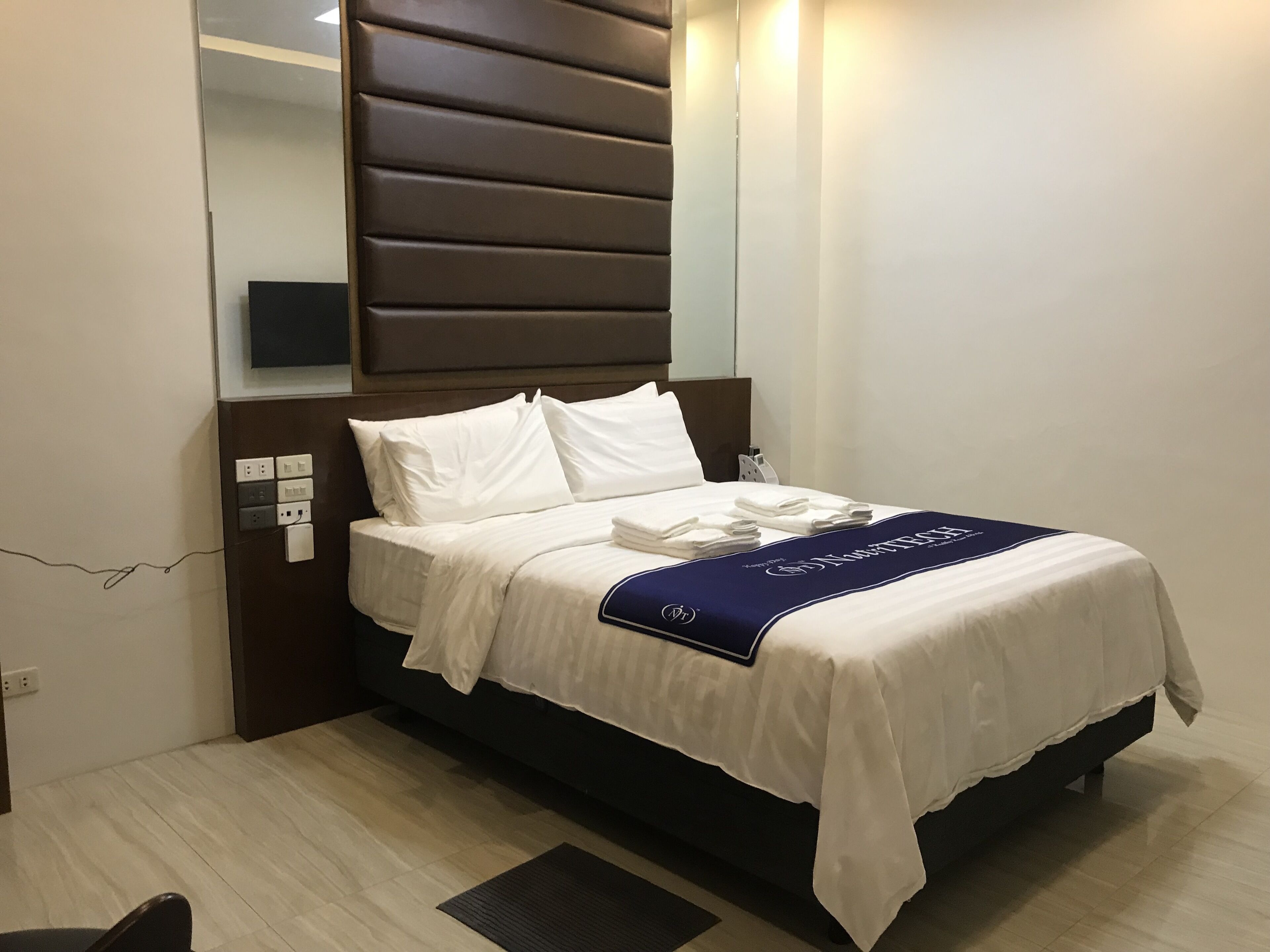 Chambre Deluxe | Literie hypoallergénique, matelas mémoire de forme