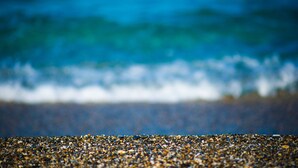 A beach with pebbles and waves. - Mikros Paradisos Pelion (Volos)