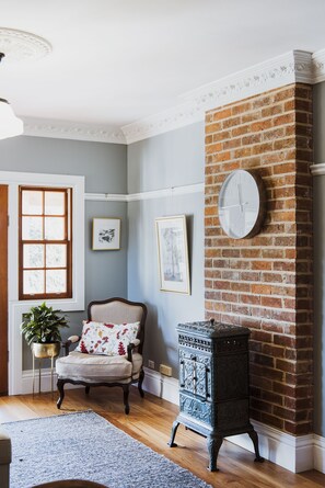 Interior - Enfield House (Menah)