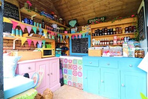 Cabin | Gift shop