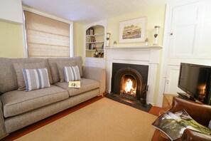 Living room - Aldeburgh Cottage (Aldeburgh)