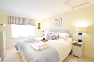 1 bedroom, individually decorated, individually furnished, free WiFi