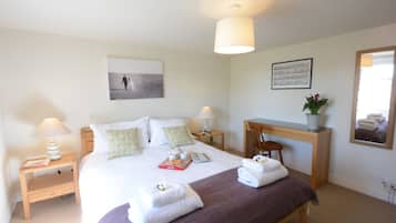 3 bedrooms, individually decorated, individually furnished, free WiFi