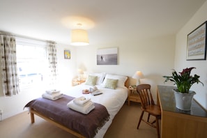 3 bedrooms, individually decorated, individually furnished, free WiFi