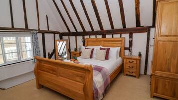 2 habitaciones, decoración personalizada y muebles diferentes