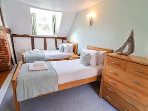 Cottage | Individually decorated, individually furnished, free WiFi