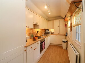 Casa de campo | Cozinha privada | Geladeira, lava-louças, talheres/pratos/utensílios de cozinha