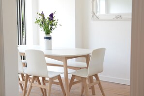 雪櫃、洗碗機、廚房用具/餐具/器皿