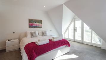 3 camere, con stile personalizzato, con arredamento individuale
